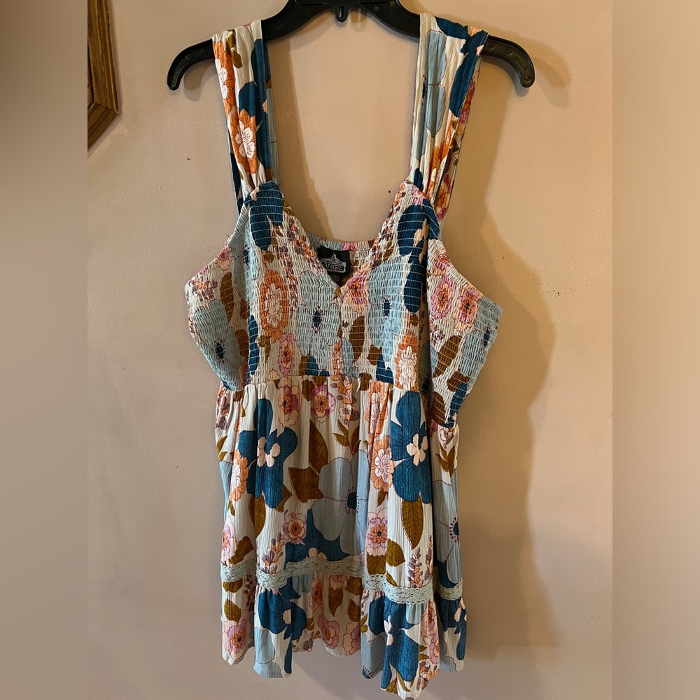 ANGI sleeveless boho inspired ladies’ top.